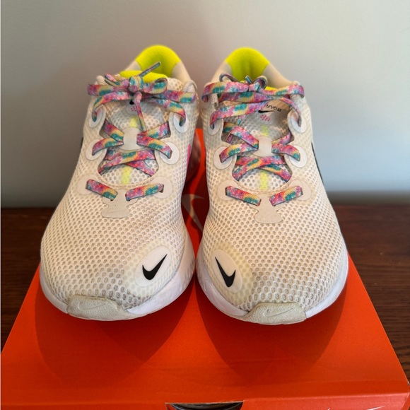 Nike Renew Women’s Running Sneakers - Picture 5 of 7